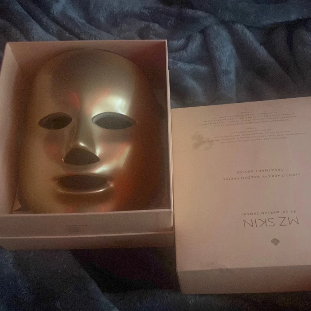 Mz skin light Thearapy golden facial 5 different colors